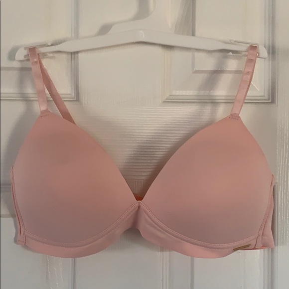 VINCE CAMUTO BRA WIRELESS 36B - Picture 1 of 4